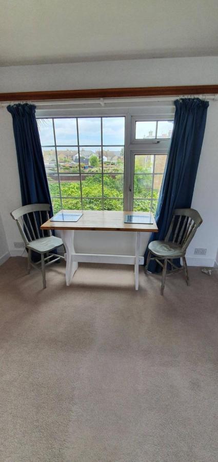 Beautiful 1 Bedroom Cottage With Courtyard. Deal Exterior photo